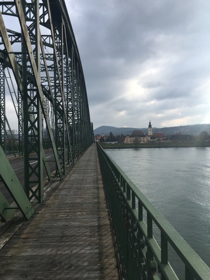 De Donau over in Krems.